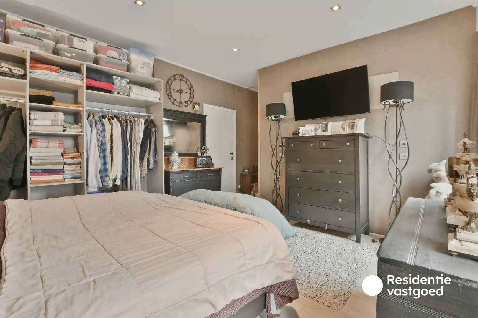 Ruim Drieslaapkamerappartement met Groot Terras in het Centrum van Blankenberge foto 7