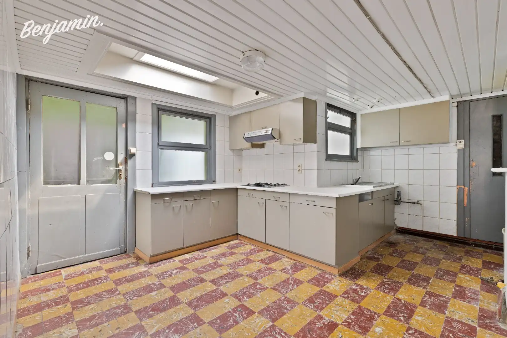 Hoekpand/horecazaak met woonst op een topligging in Roeselare-centrum foto 9