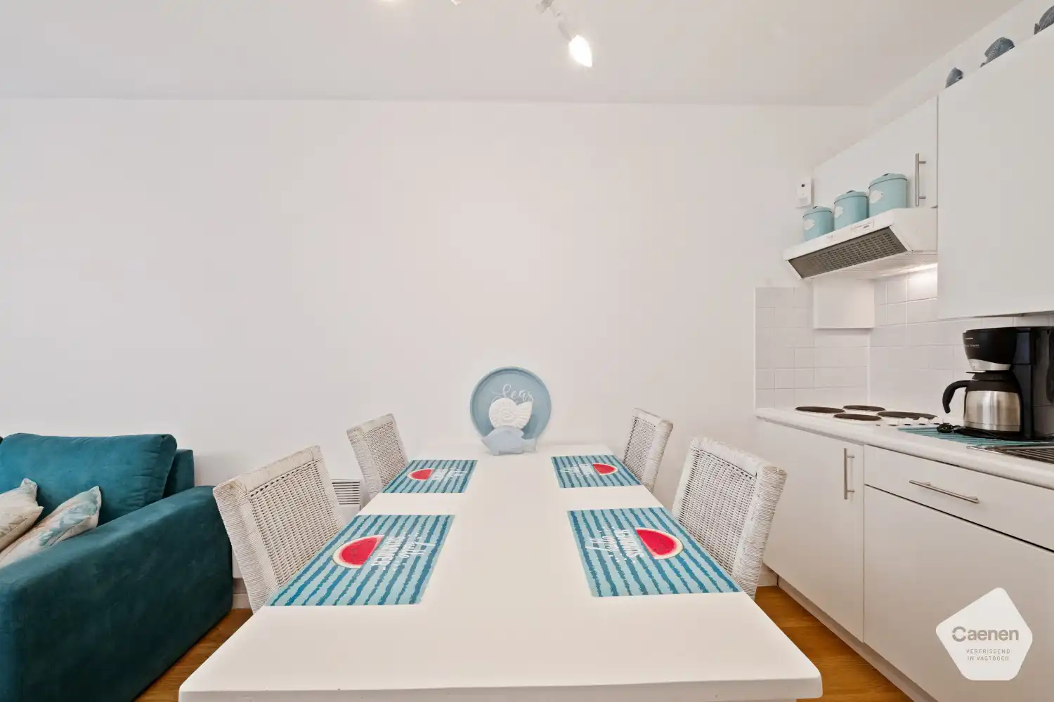 Instapklare studio met slaaphoek met zongericht terras foto 4
