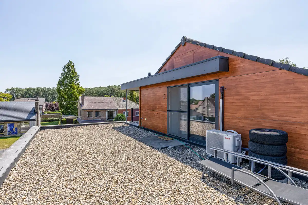 FLEXIBEL DUPLEX APPARTEMENT VAN 183M² MET 5 SLAAPKAMERS MET ZORG- EN WOONOPLOSSING NABIJ CENTRUM TONGEREN. foto 20