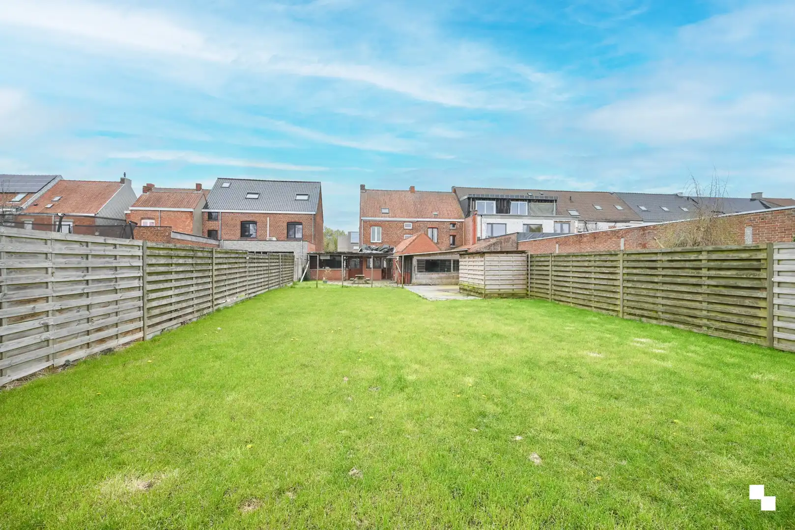 Karaktervolle woning met ruime tuin en dubbele garage te Ingelmunster foto 23