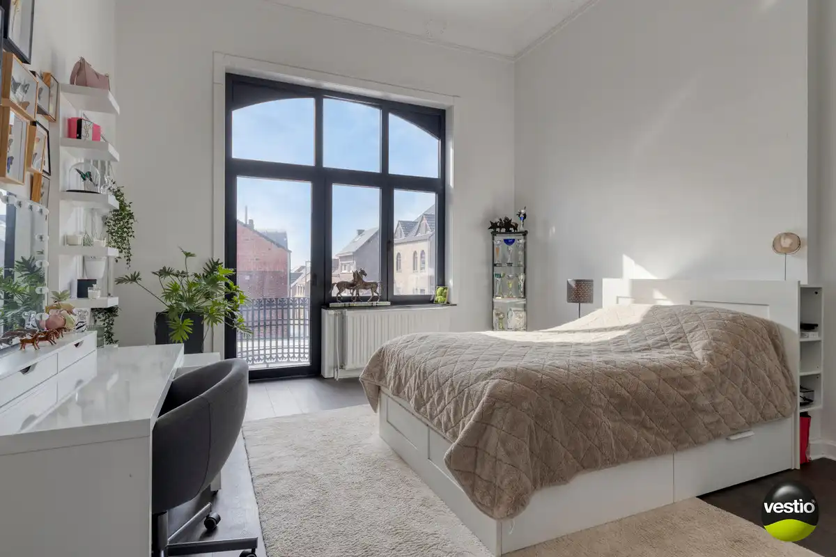 KARAKTERVOL VOLLEDIG GERENOVEERD STATIG HERENHUIS IN CENTRUM VAN TONGEREN. foto 28