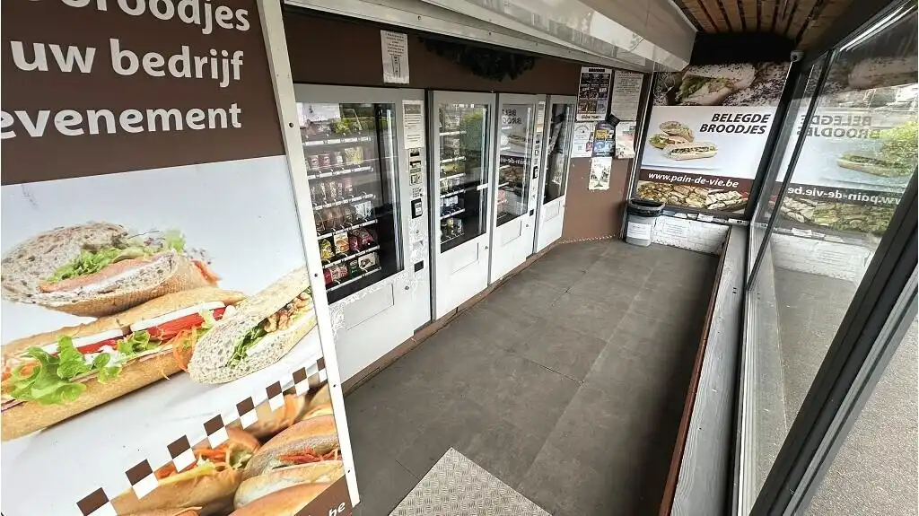 Overname automatenshop in Sijsele en Donk foto 2