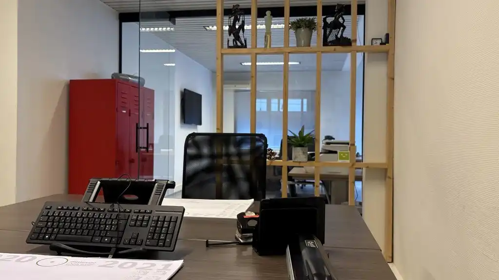 Kantoor te huur in New Westral Business Center te Nazareth foto 8