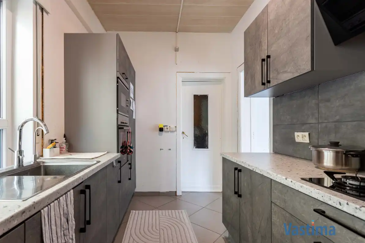 Rustige gelegen gezinswoning met tuin foto 10