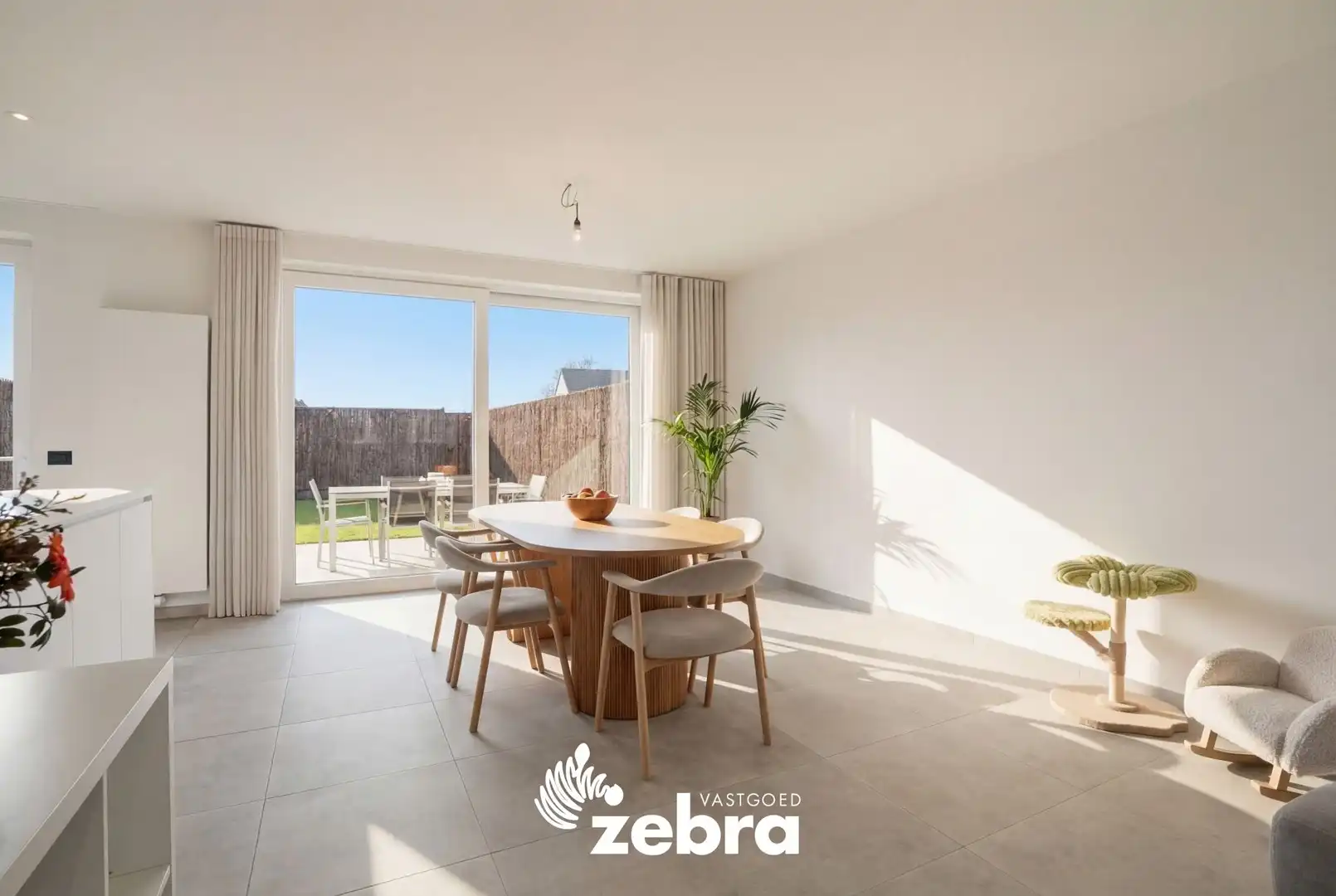 Instapklare woning met 3 slaapkamers en garage te Meulebeke! foto 5