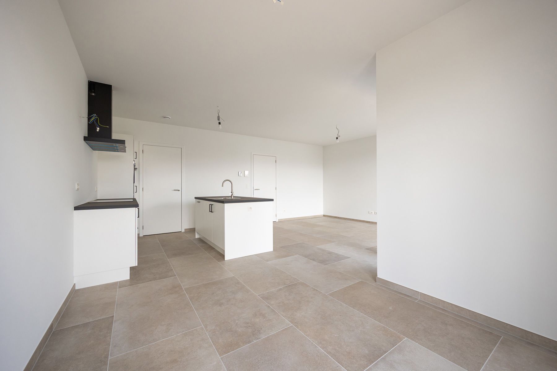 Prachtig nieuwbouwappartement op de 3de verdieping met ondergrondse autostaanplaats en berging. foto 5