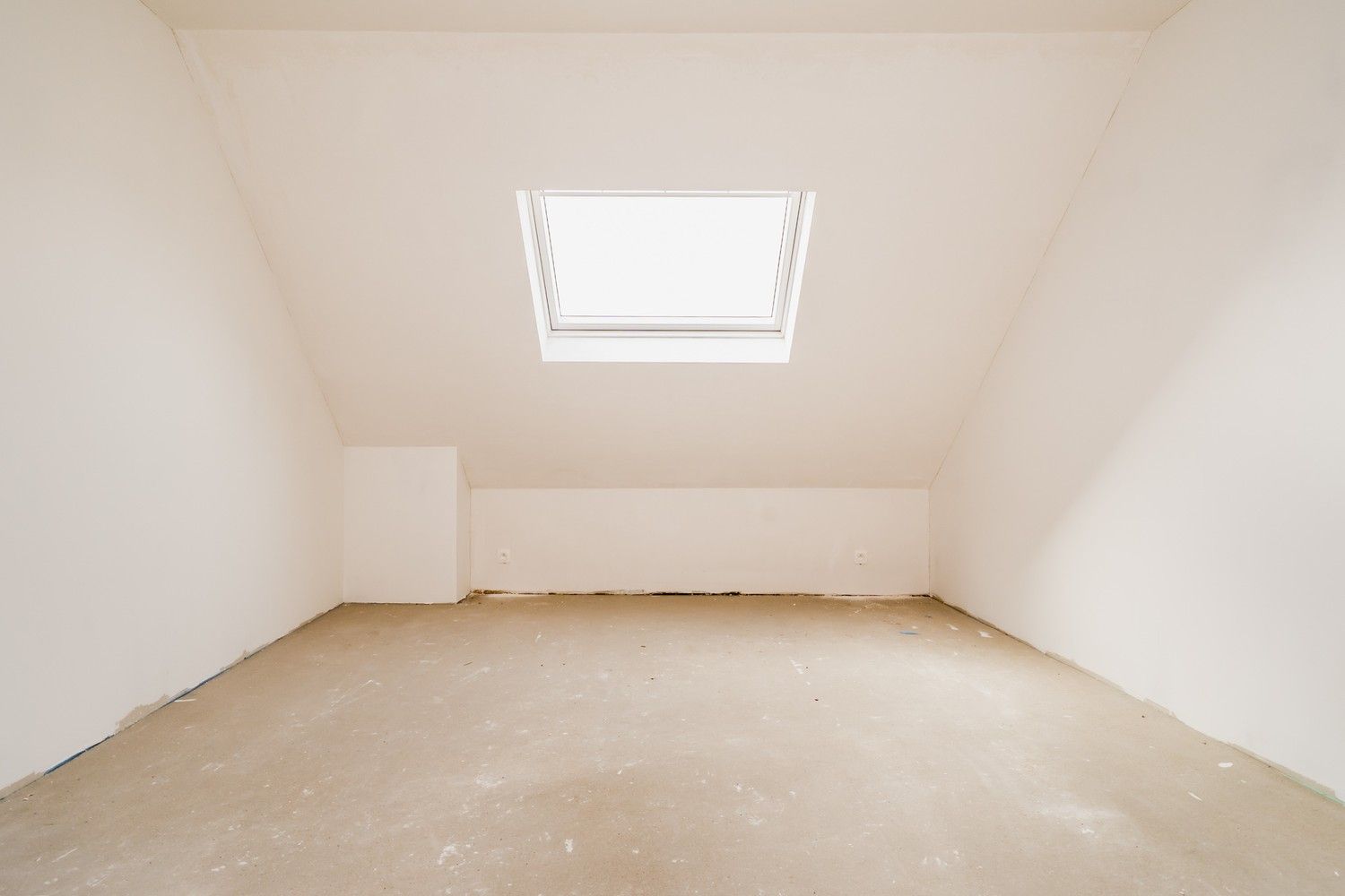 Gerenoveerde dorpswoning met lichtrijke keuken en 3 slaapkamers foto 9