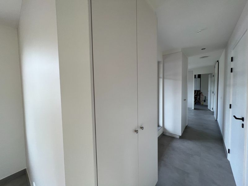 1 SLAAPKAMER APPARTEMENT MET TERRAS, GARAGE EN AUTOSTPL foto 13