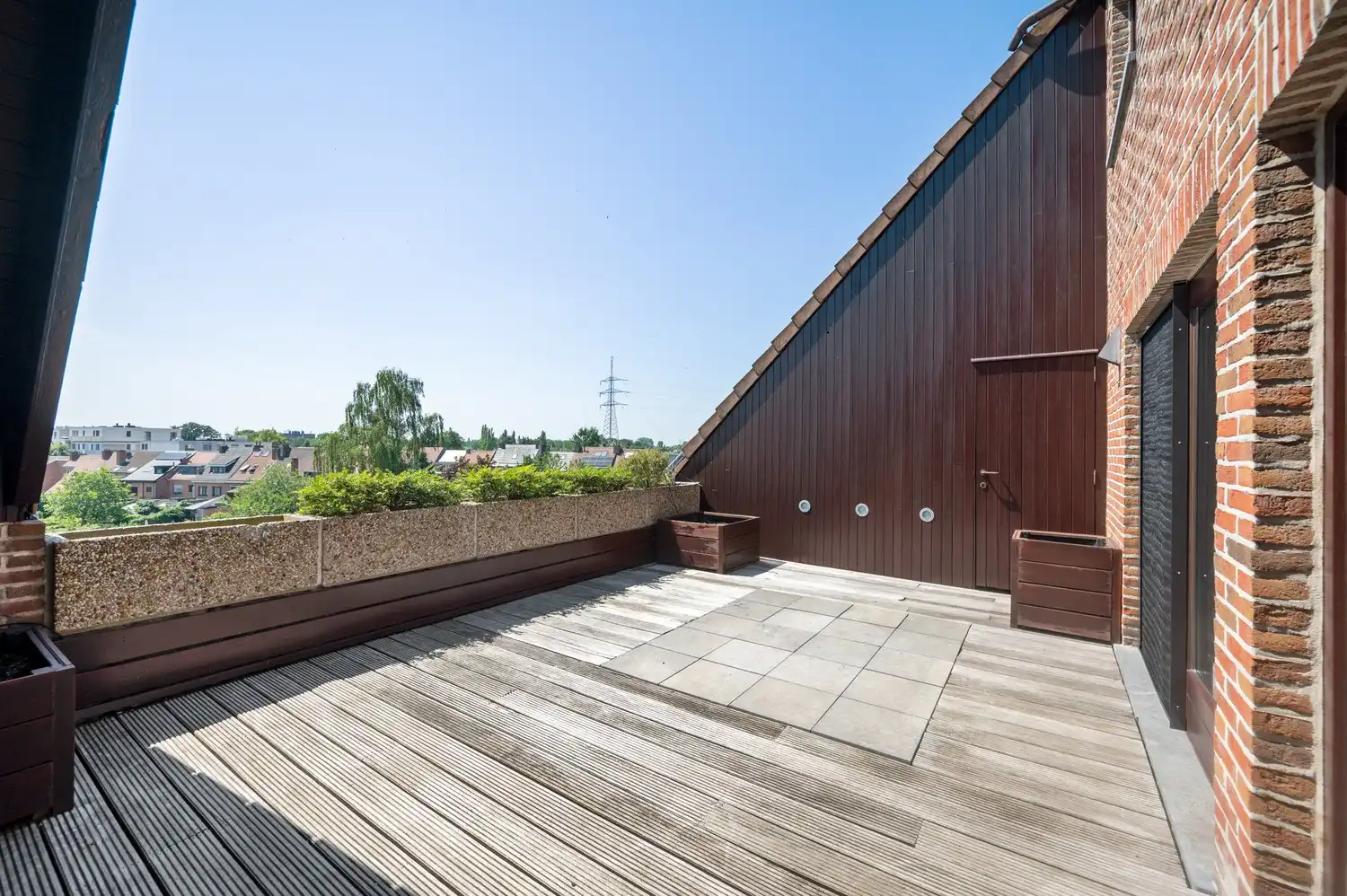 Triplex penthouse met 2 slaapkamers, ruim zonneterras en garagebox te Lier foto 3