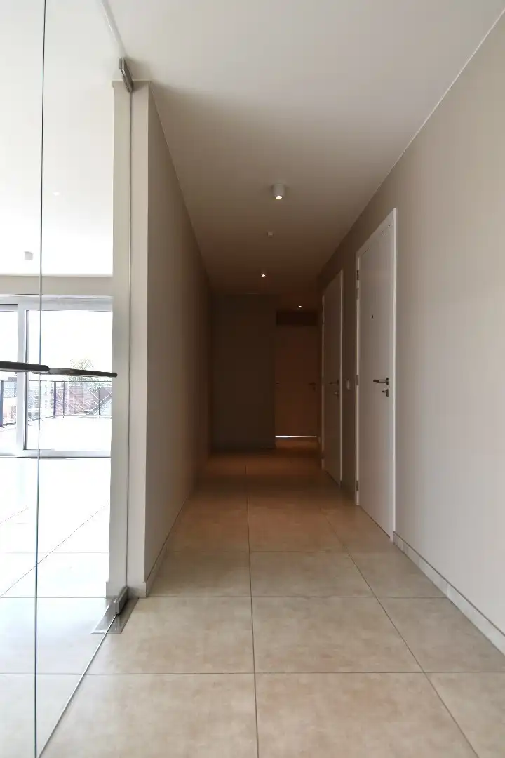 Prachtige penthouse met 2 slaapkamers en groot terras te centrum Ledegem foto 13
