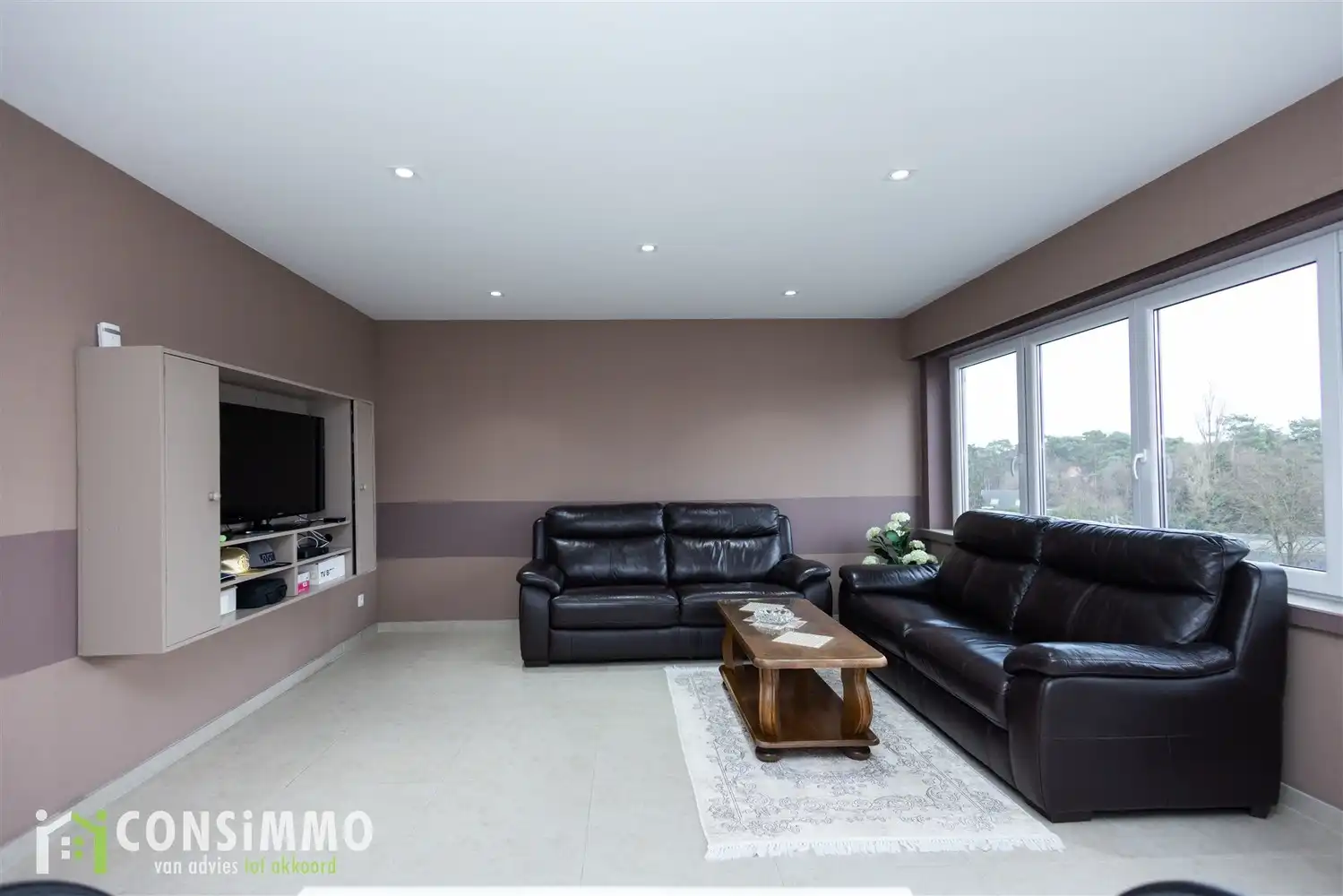 Instapklaar appartement met 3 slaapkamers en overdekt terras in Genk foto 9