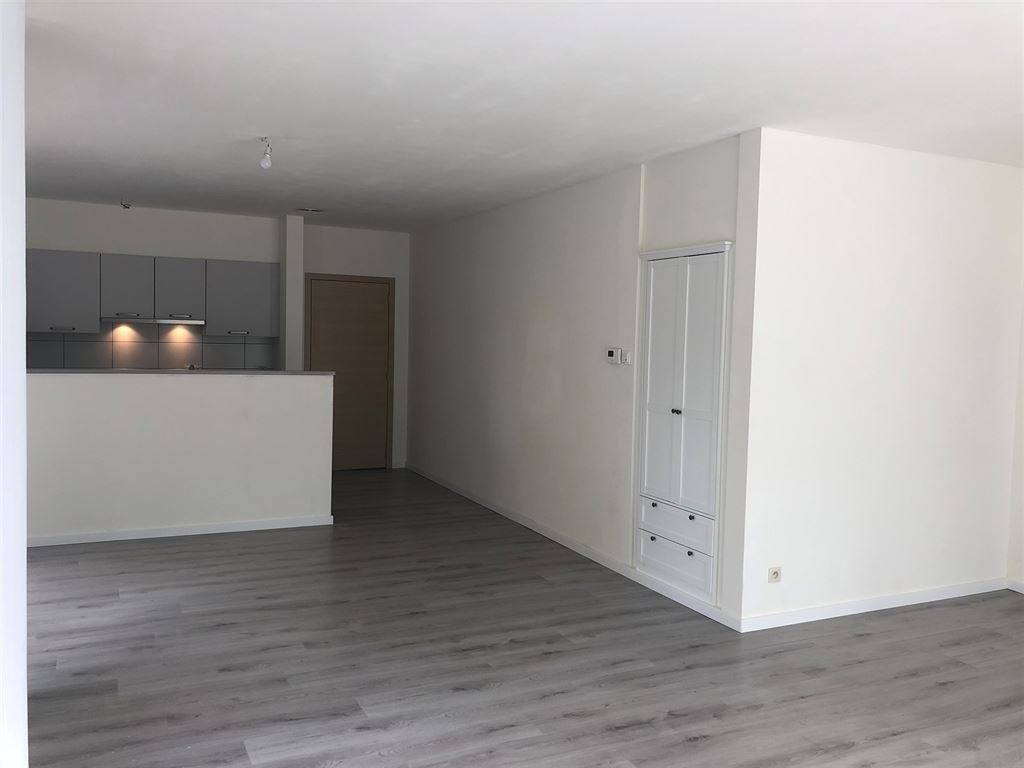 Moderne gezinswoning met garage, op rustige locatie nabij het centrum foto 11