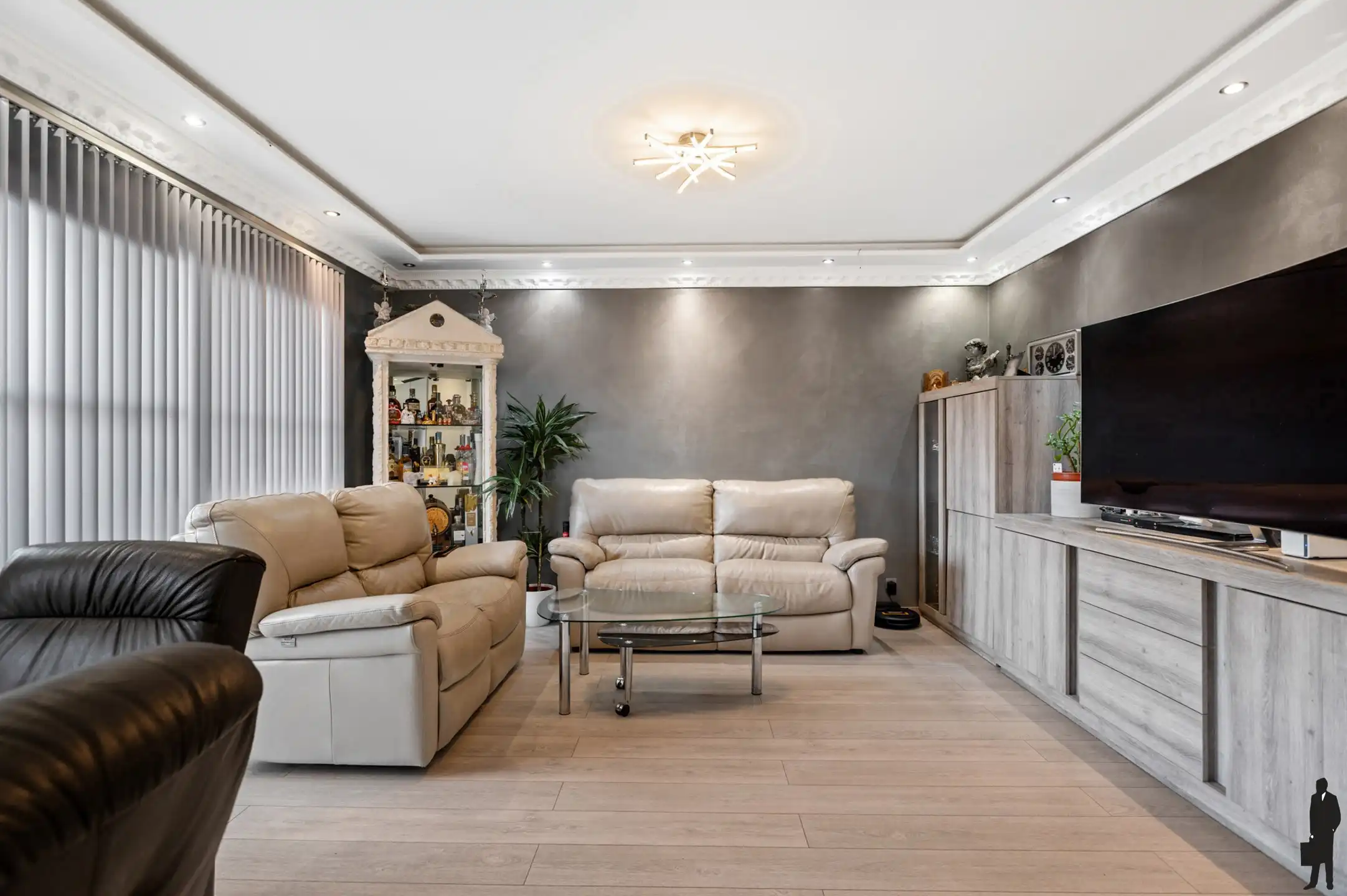 Appartementsgebouw op top-locatie te koop foto 43