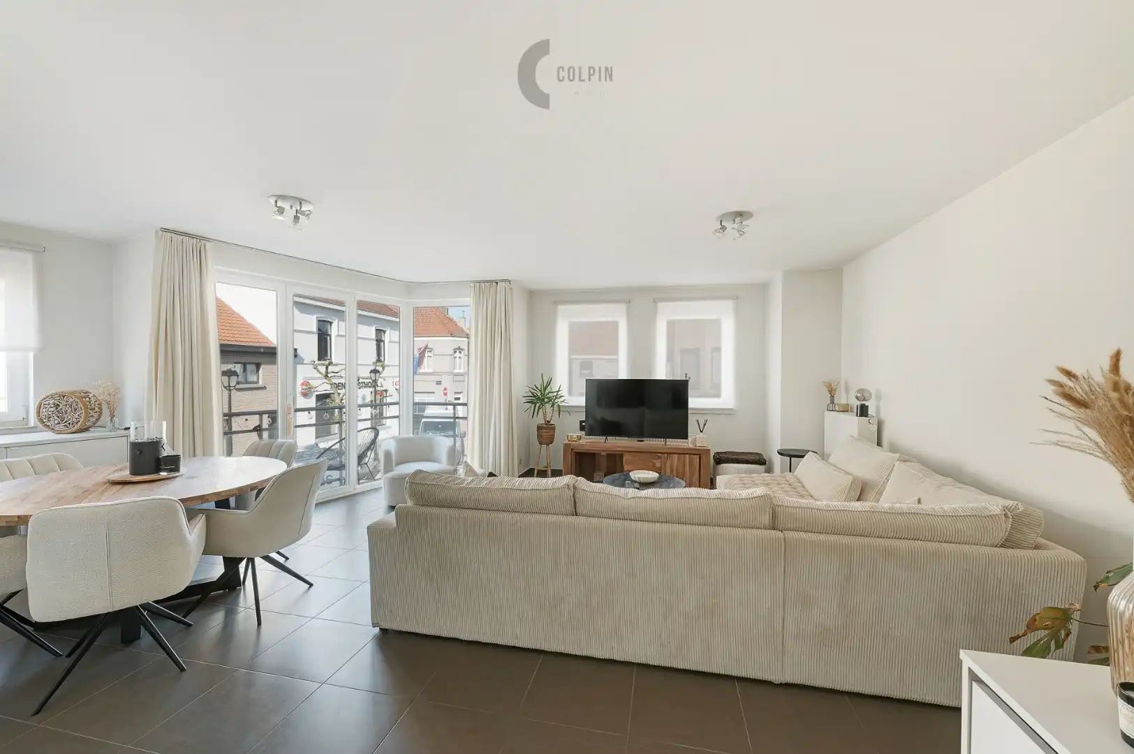 Zeer lichtrijk hoekappartement, gelegen vlakbij het strand te Heist-aan-Zee foto 4