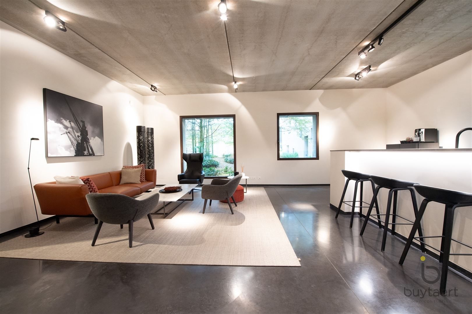 UNIEK GELIJKVLOERS APPARTEMENT OP DE KANAALSITE VAN AXEL VERVOORDT foto 5