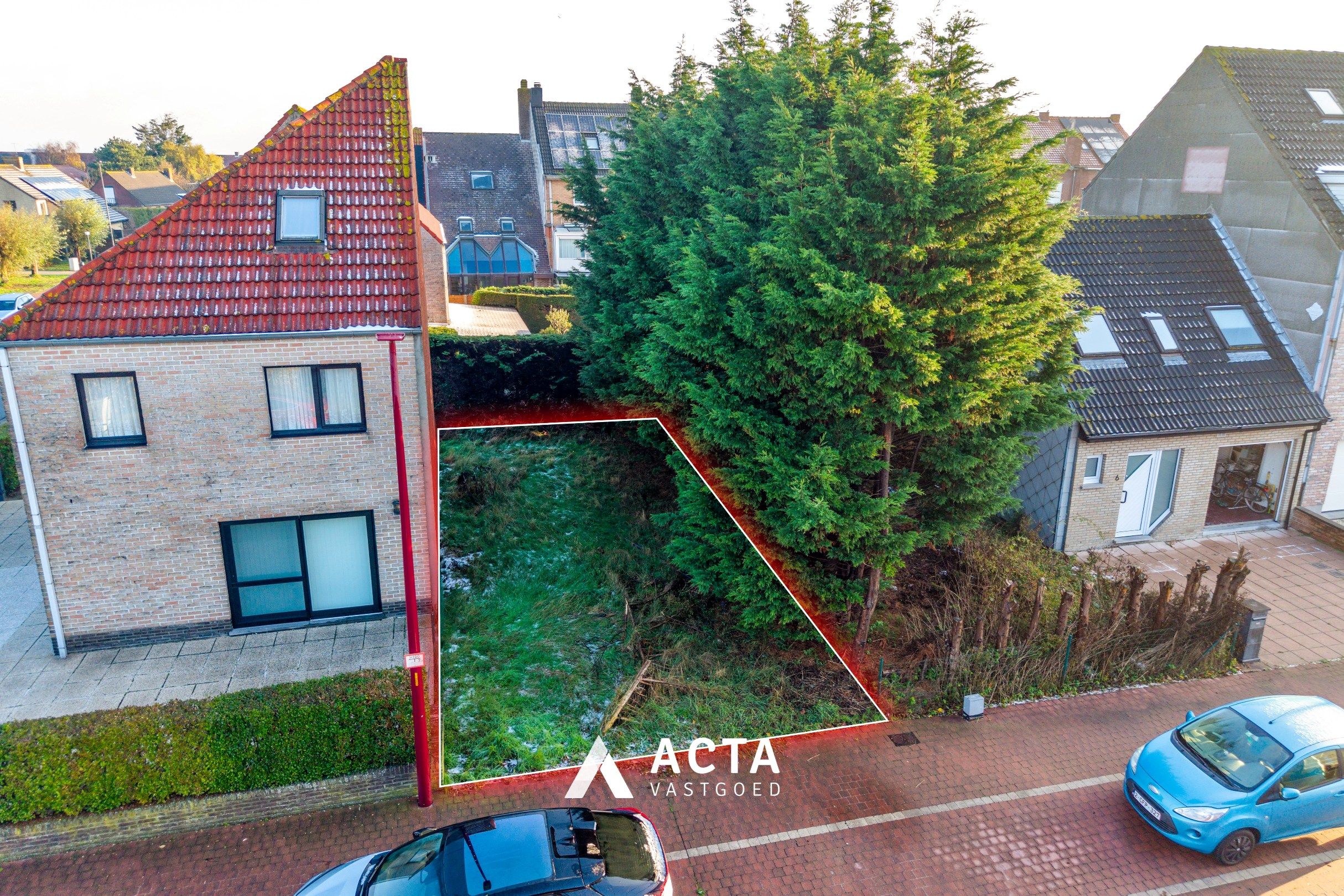 Lot bouwgrond op rustige locatie foto {{pictureIndex}}