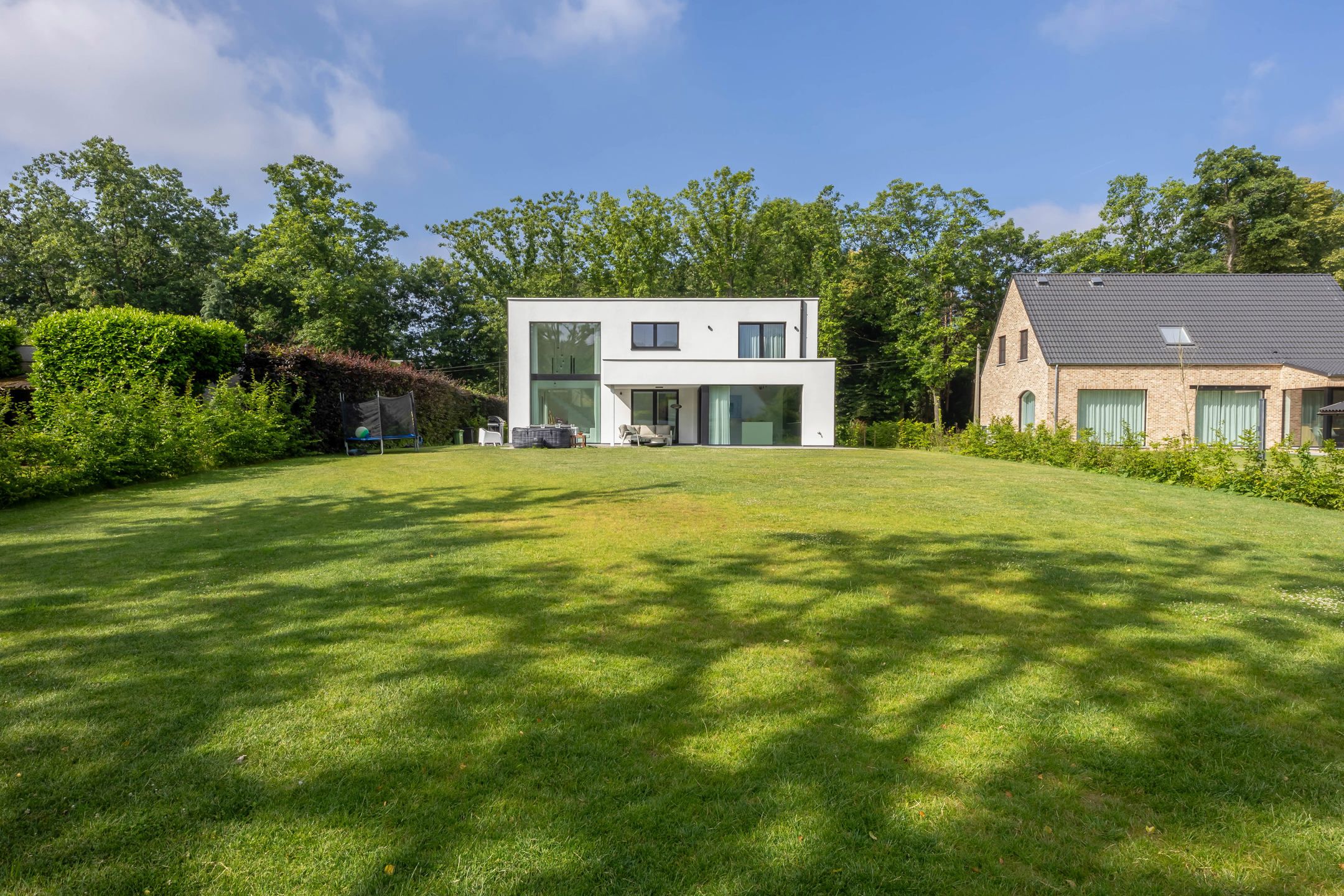 Licht en ruimte in strakke designwoning foto 43