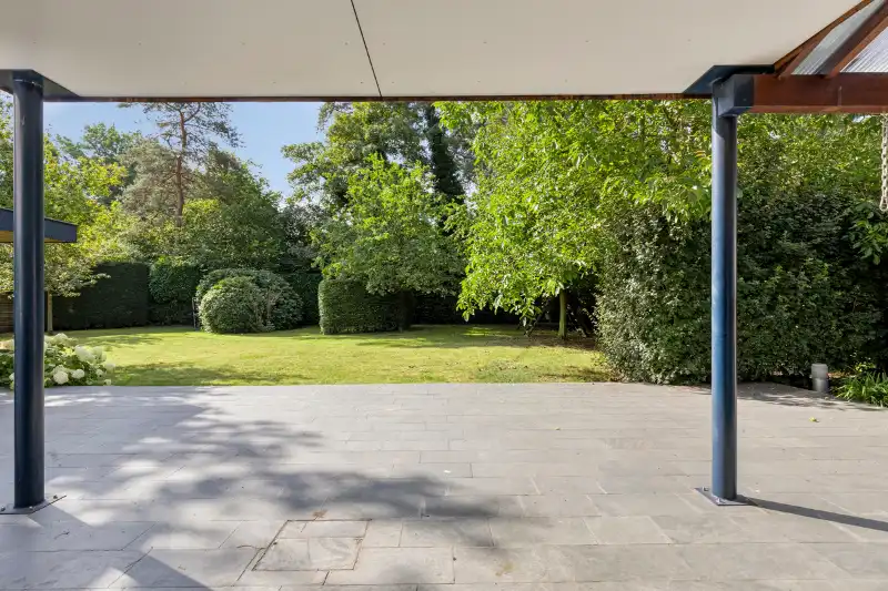 Villa met bewoonbare oppervlakte van 350m2 prachtig en rustig gelegen op perceel van 18a14 nabij het centrum van Bonheiden. foto 10