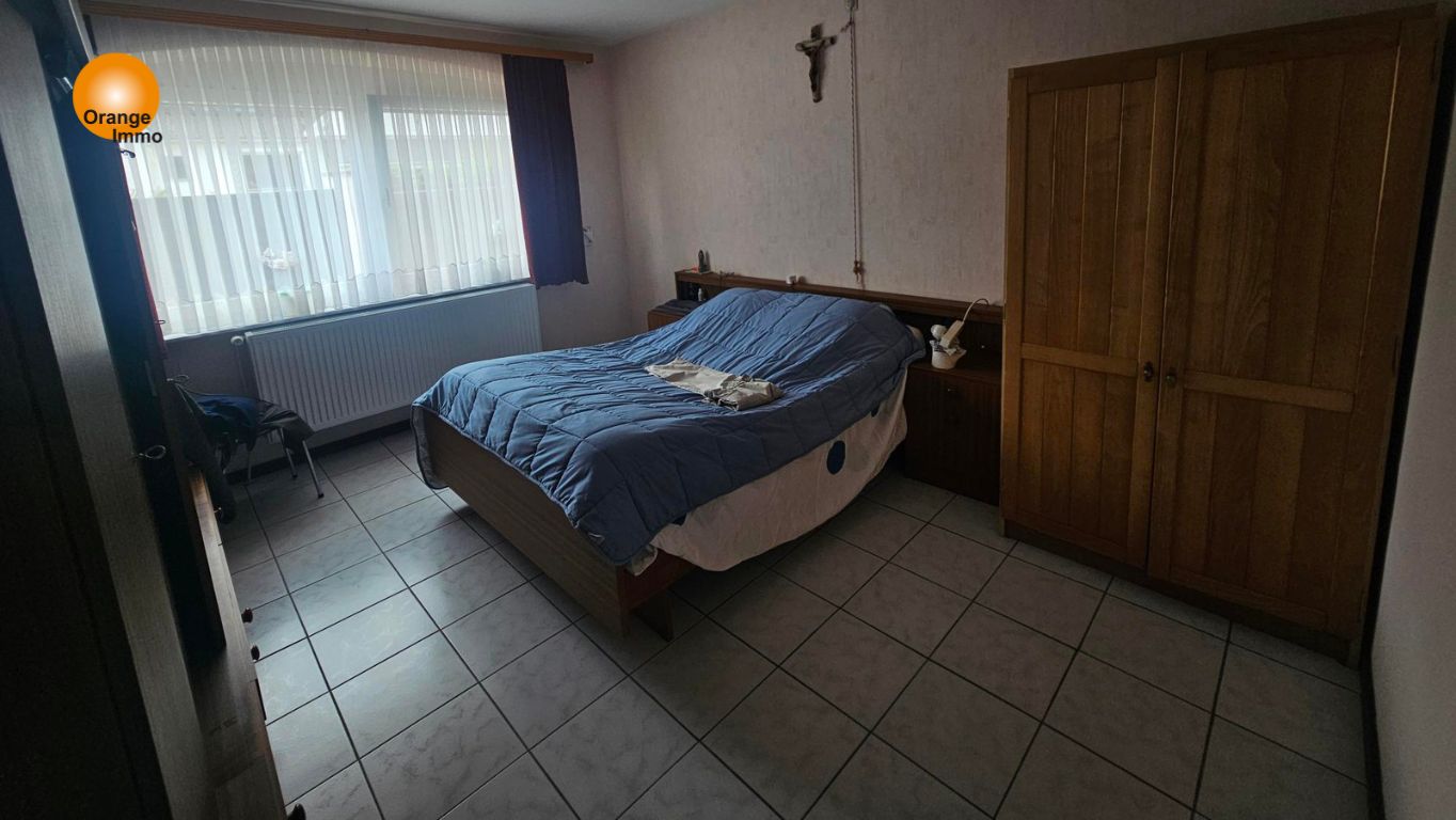 Bungalow met 2 slaapkamers, rustig gelegen met een grote tuin. foto 5