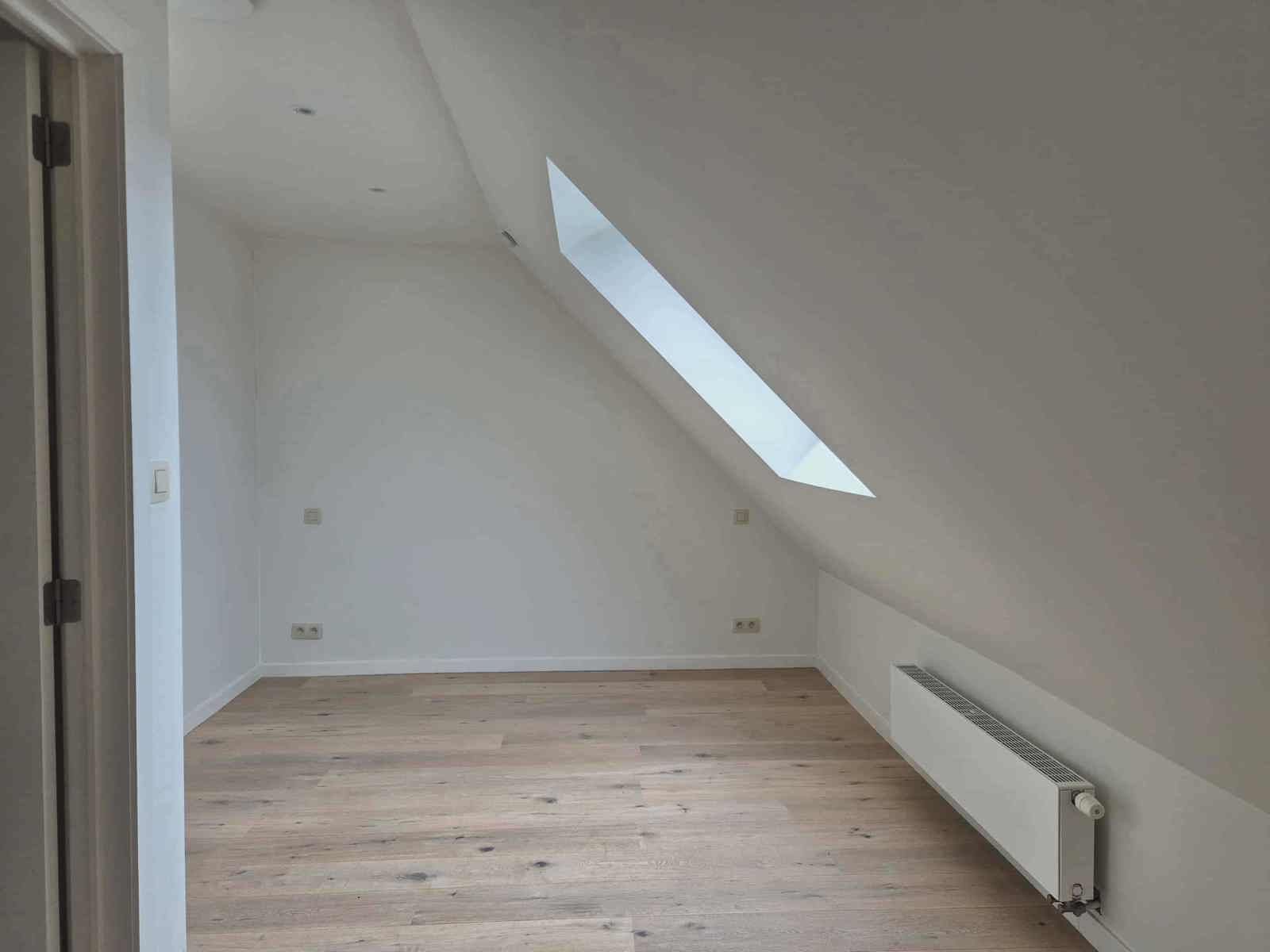 Duplex met 2 slaapkamers, parkeerplaats en EPC A foto 4