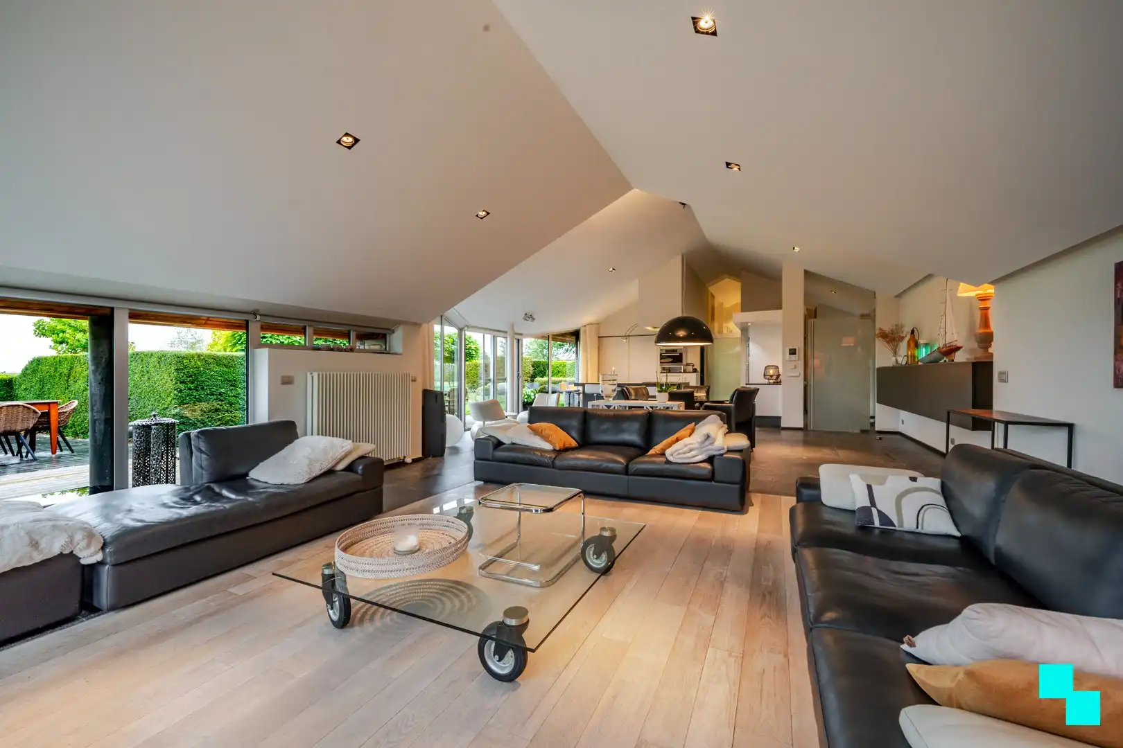 Prachtige gelijkvloerse woning op 6.036m² met verzichten in Kachtem foto 6