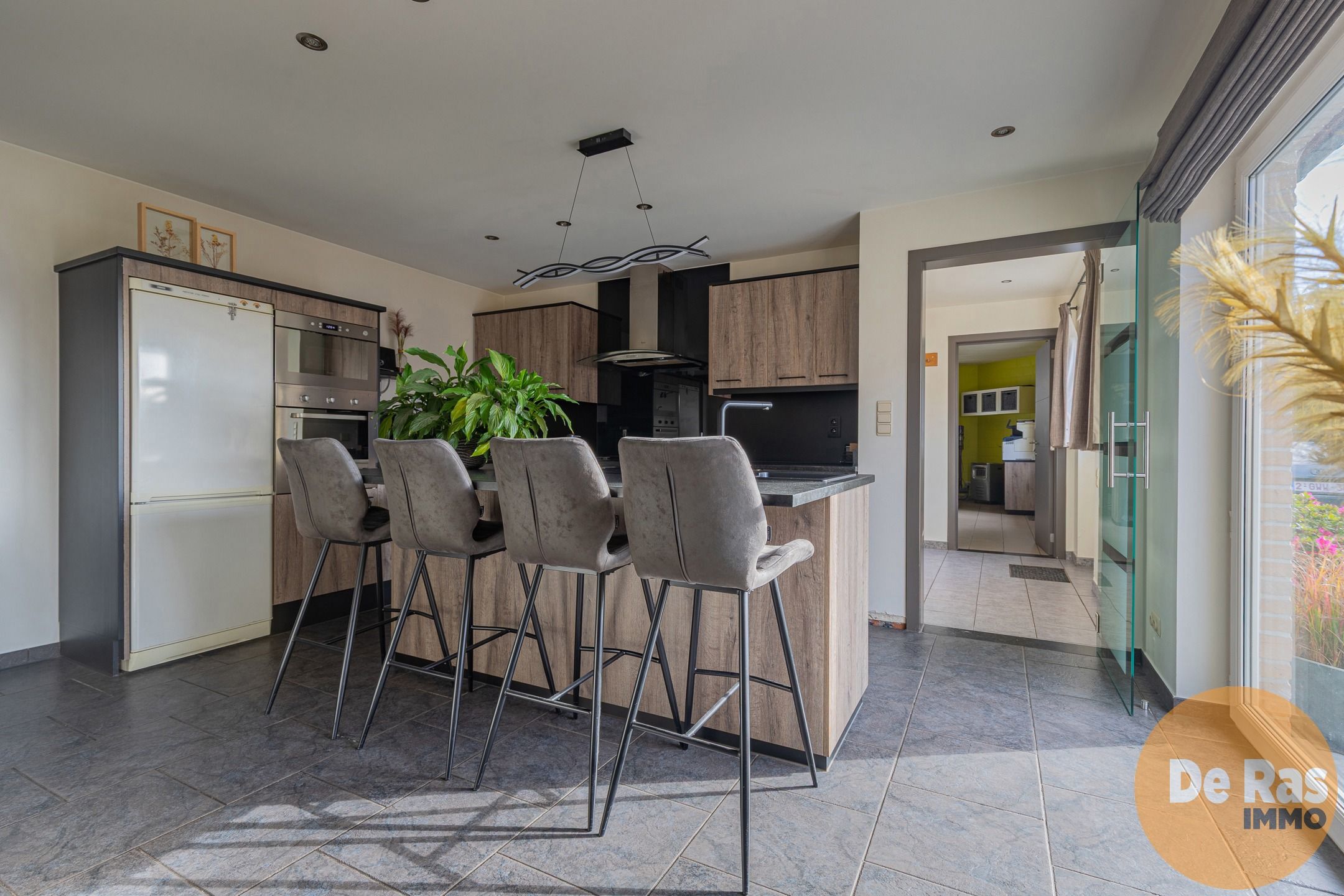 WICHELEN - Instapklare woning met prachtig verzicht foto 9