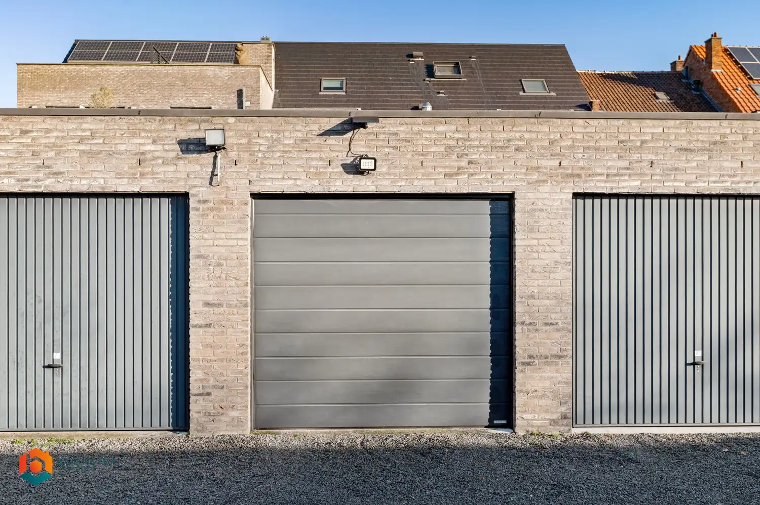 Instapklaar gelijkvloers appartement met 2slpkrs en tuin foto 20