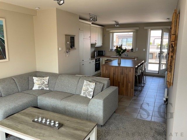Unieke penthouse met 2 terrassen in hartje Koksijde – op wandelafstand van het strand foto 9
