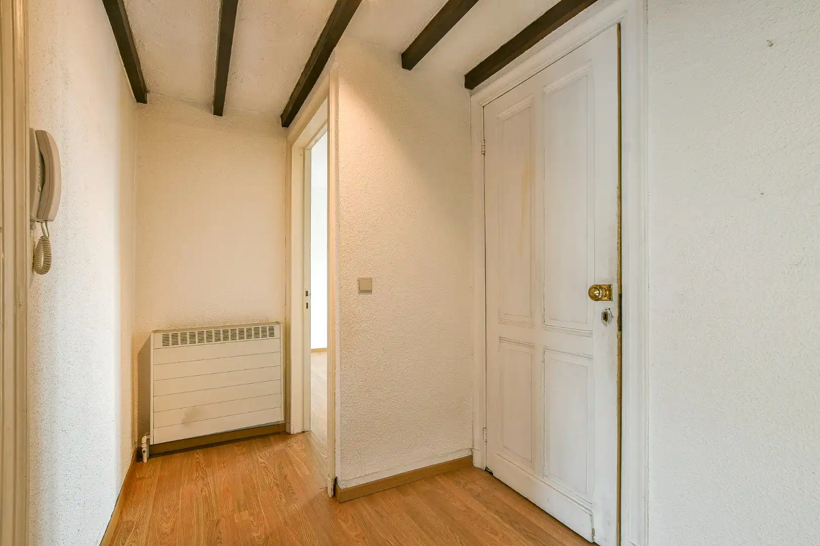 Instapklaar 2-slaapkamerappartement in hartje Blankenberge nabij de Grote Markt foto 10