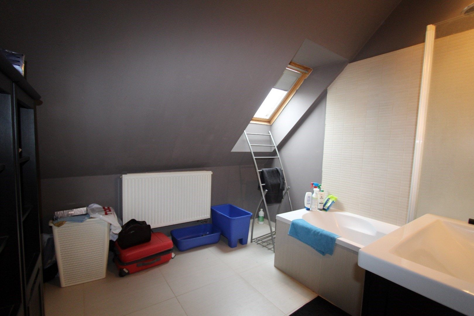 Gezellig appartement met ruim dakterras - centrum Tongeren foto 10