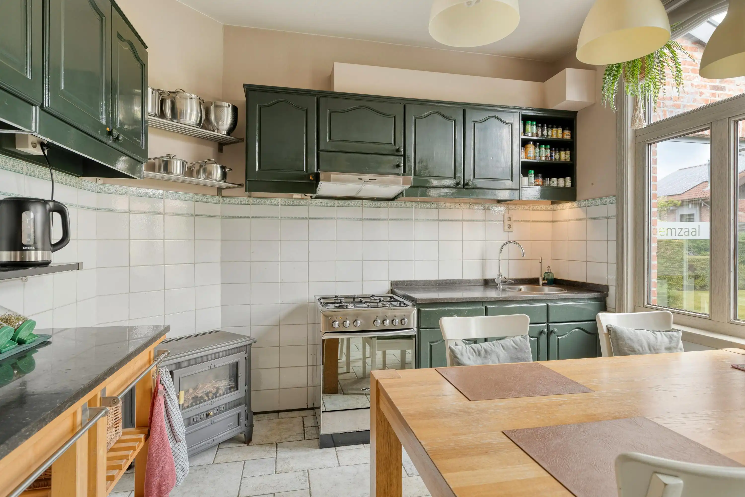 Charmant gerenoveerde hoeve met polyvalente praktijkruimte! foto 17