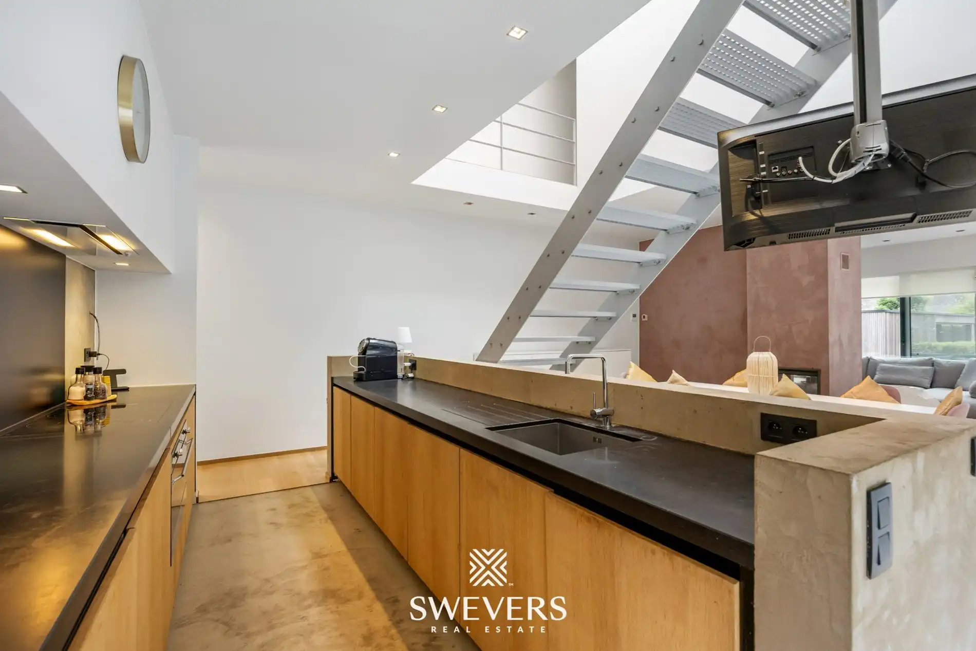 Ruime villa met zwembad, jacuzzi en verwarmd poolhouse met gunstig EPC B  foto 8
