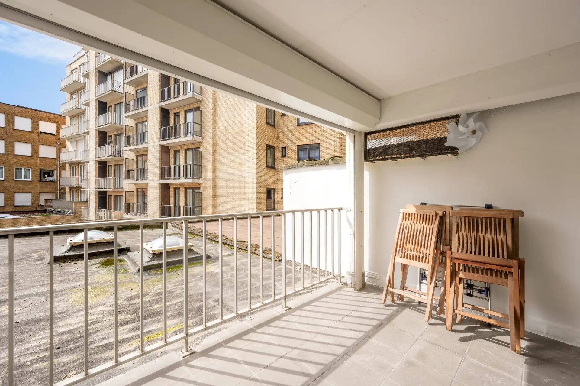 Gemeubeld: Zeer ruim appartement met zeezicht vlakbij het Rubensplein! foto 20