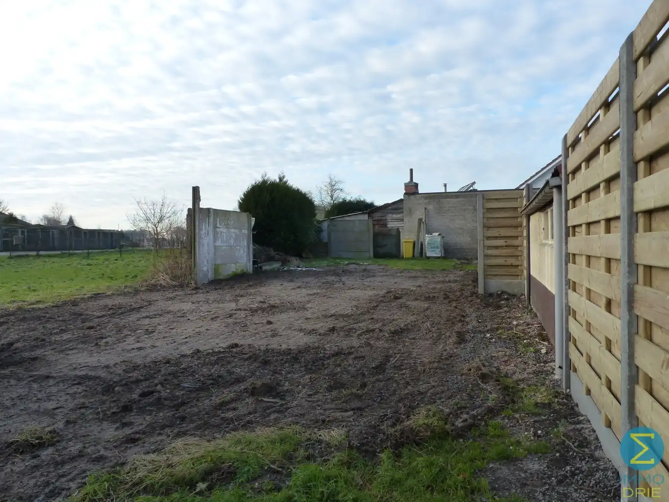 Bouwgrond van 289 m². foto 3