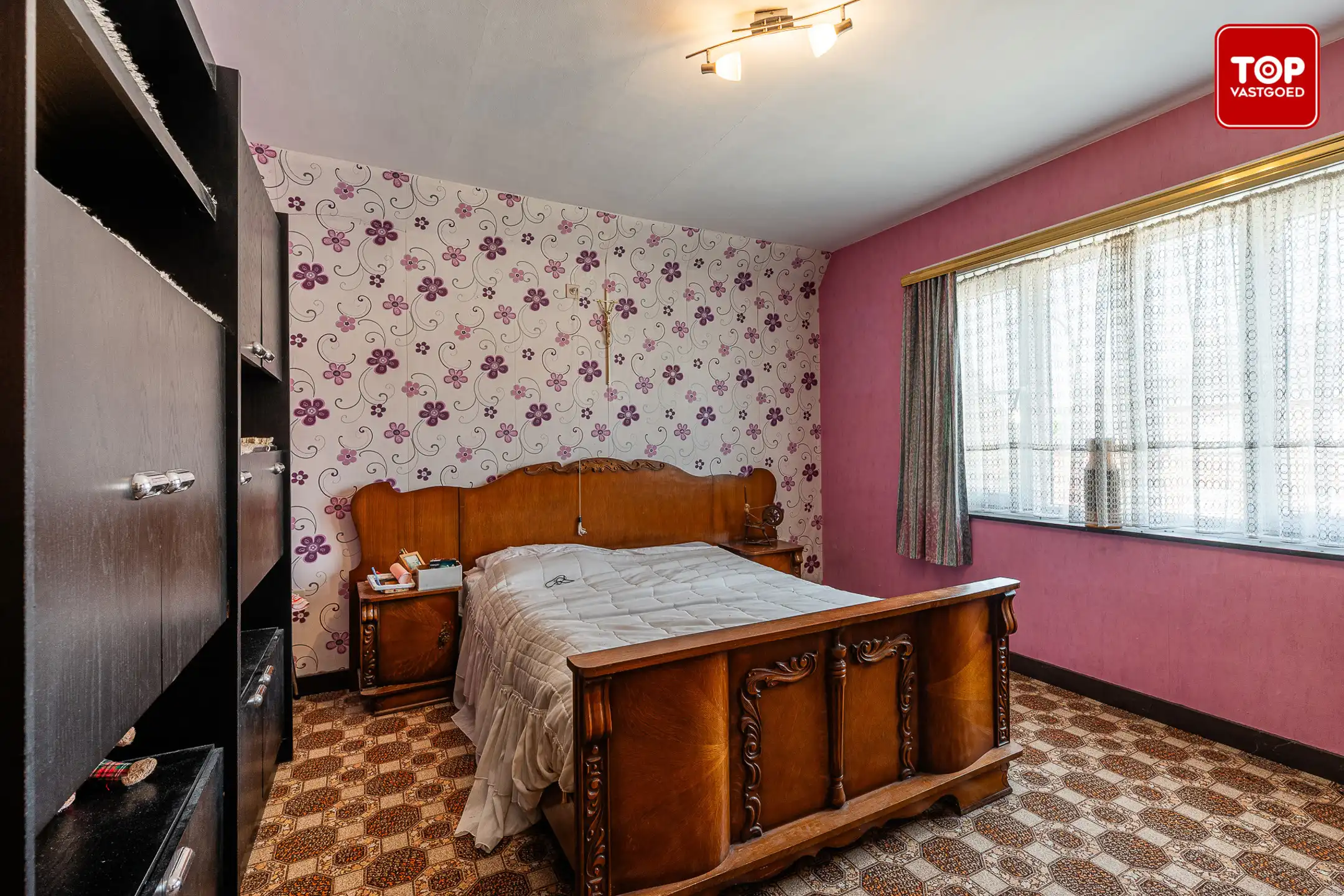 Te renoveren woning met prachtige, zonnige tuin foto 14