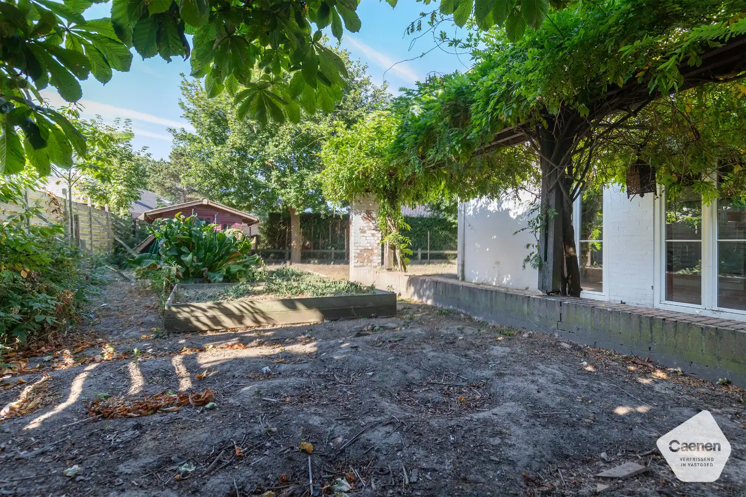 Te renoveren villa met 3 slaapkamers, 2 badkamers, sauna en ruime tuin foto 33