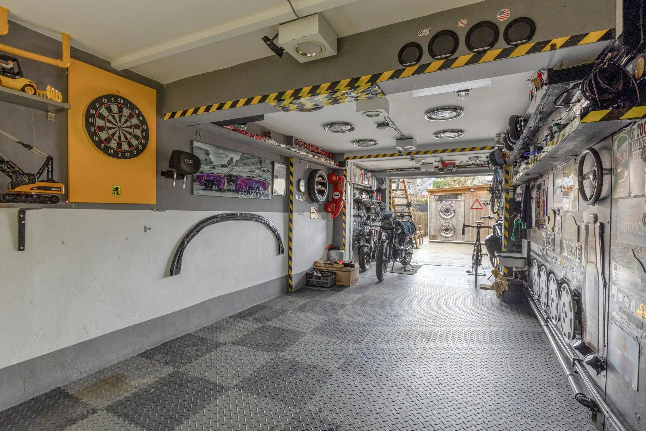 Centraal, verzorgd en stijlvol appartement met tuin en garage foto 19