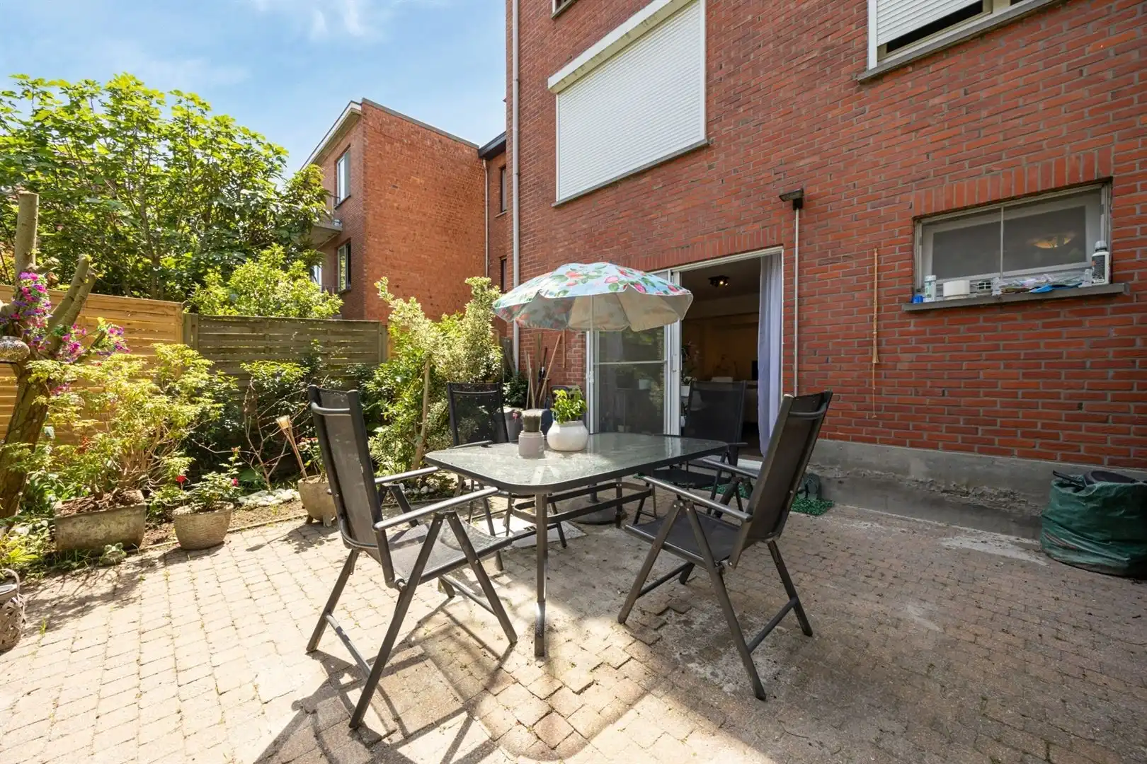 Gelijkvloers appartement met terras en parking op rustige locatie foto 20