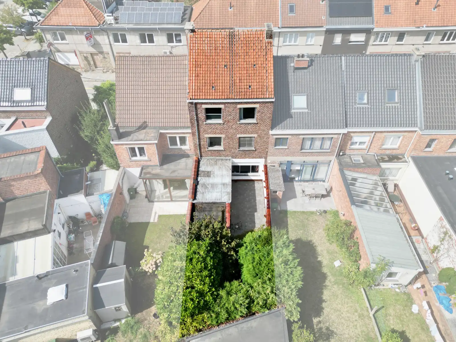 Woning met 4 SLPK, Tuin, Garage én mooi renovatiepotentieel! foto 24