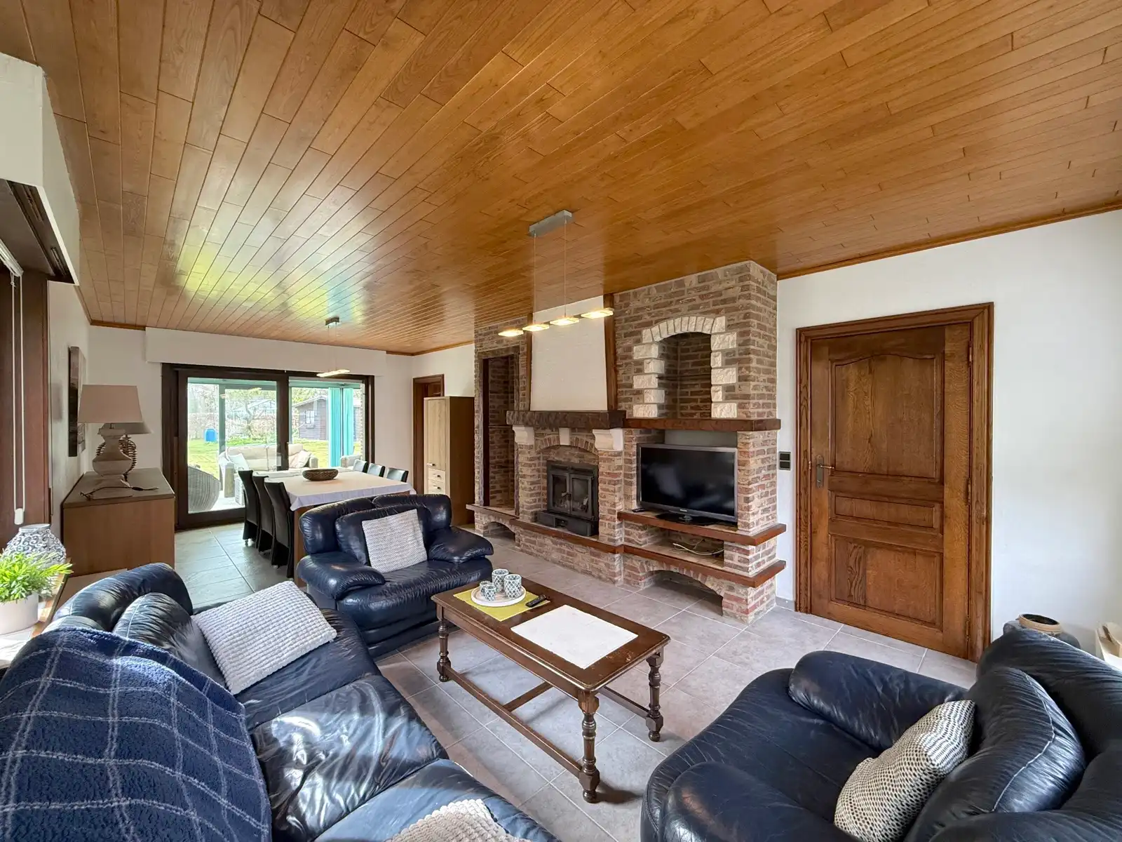 Villa met 4 slaapkamers en zongerichte tuin foto 2