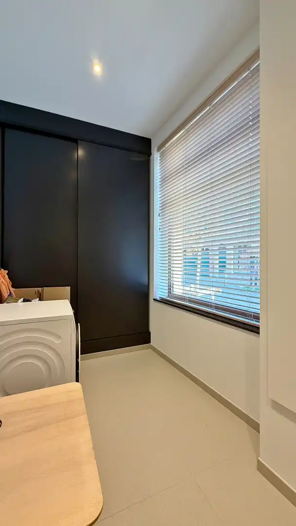 Volledig vernieuwde en energiezuinige stadswoning met 2 terrassen in de stadskern. foto 11