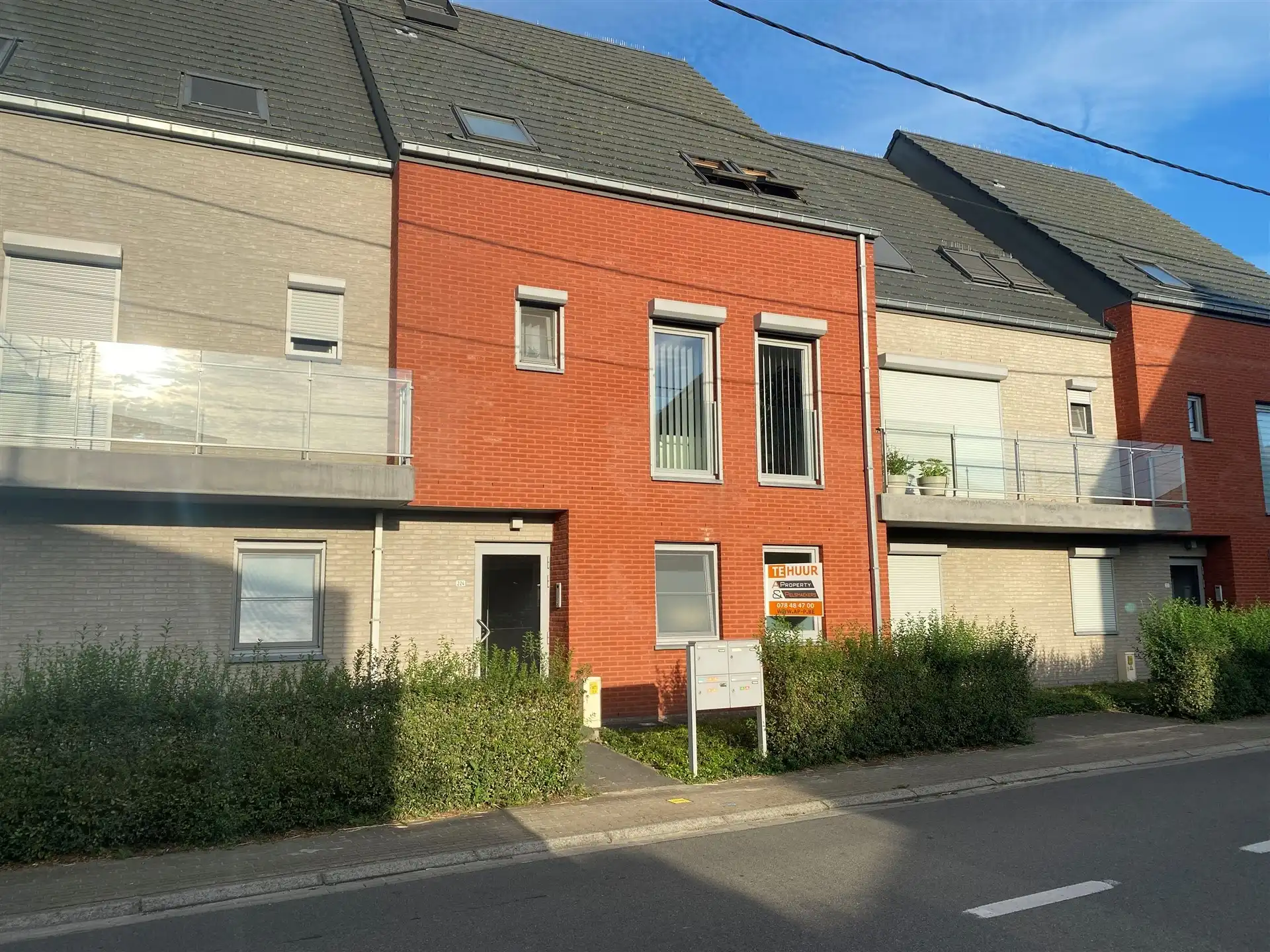 Appartement foto {{pictureIndex}}
