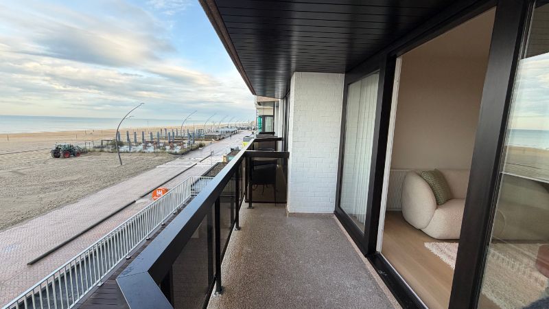 EXCLUSIEF  APPARTEMENT MET FRONTAAL ZEEZICHT foto 5