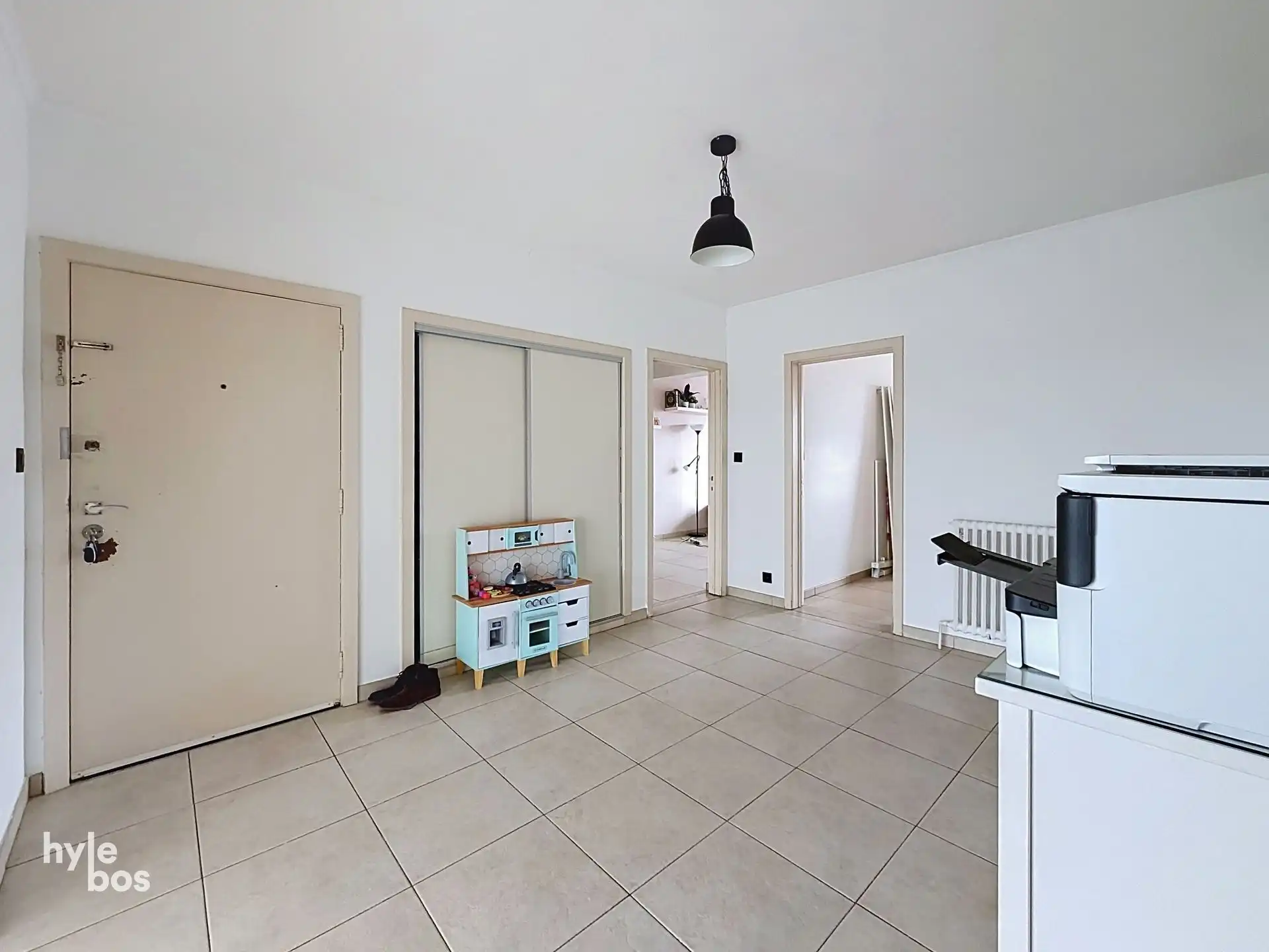Lichtrijk 3-slaapkamerappartement in het centrum foto 3