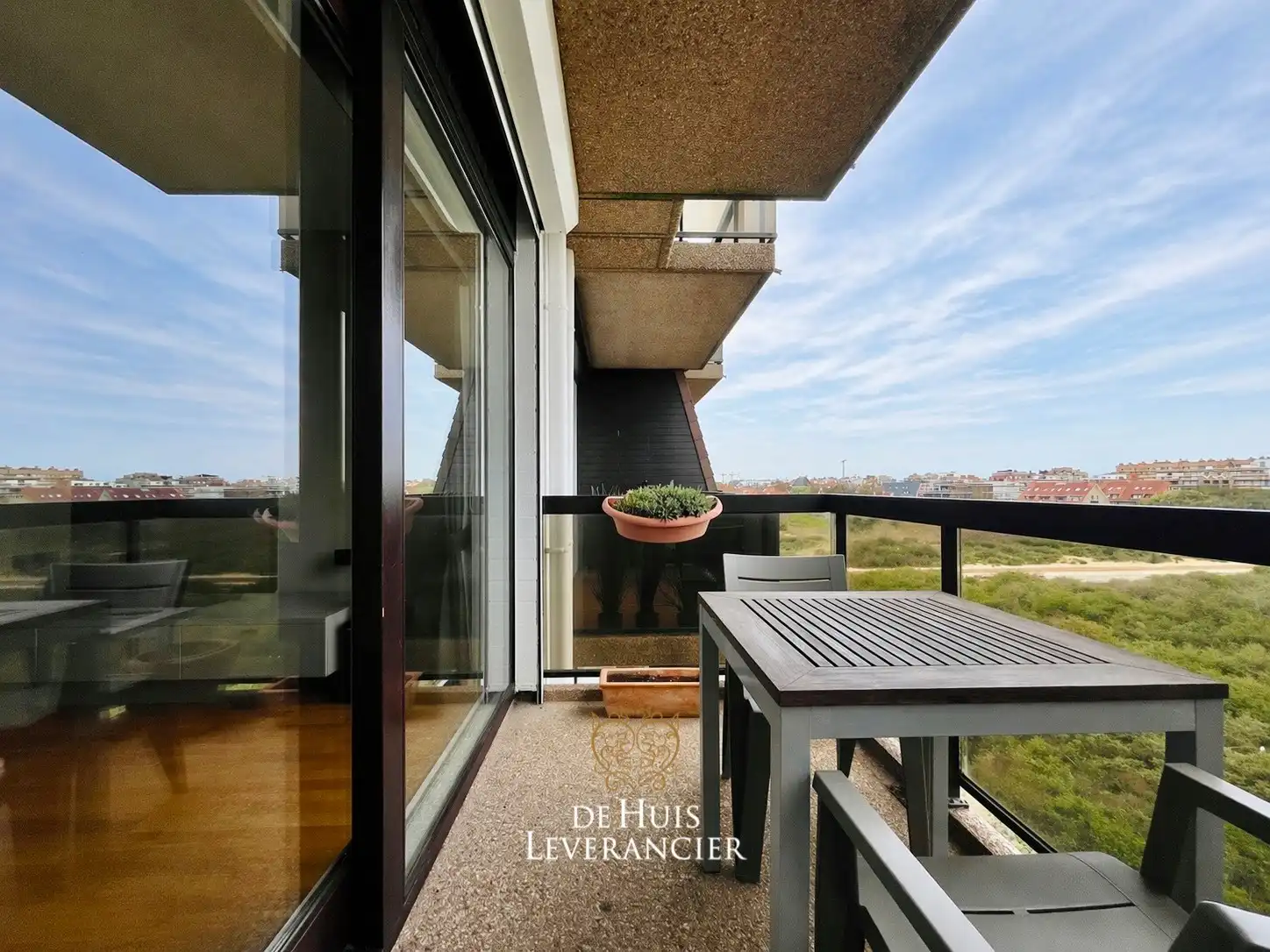 Zonnig en instapklaar appartement op topligging met zeezicht in Koksijde foto 20