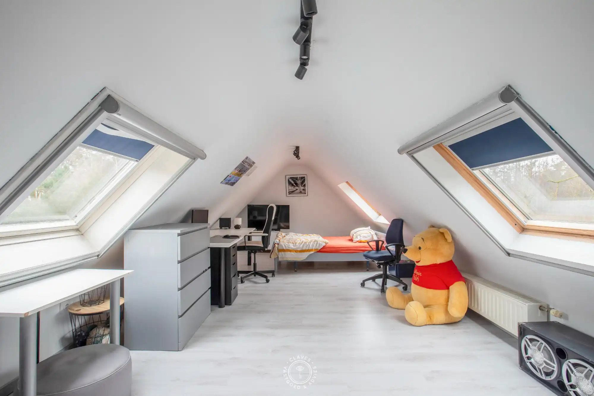 Charmante woning op uitzonderlijk groot perceel foto 11