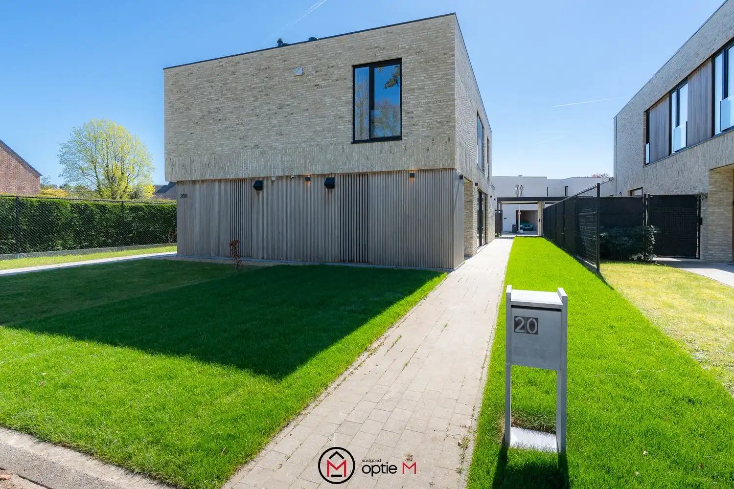 Instapklare woning te koop met hoogwaardige afwerking foto {{pictureIndex}}