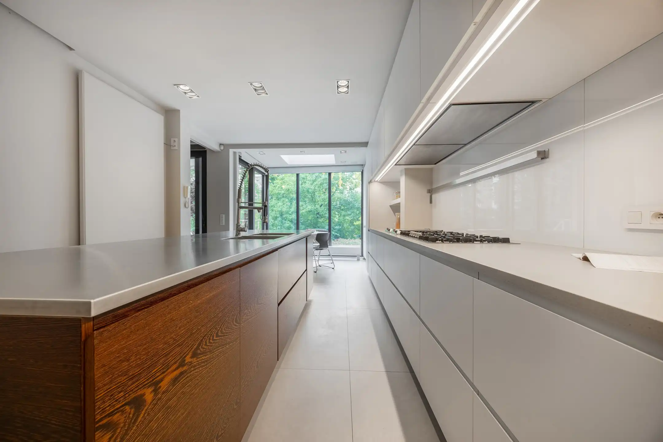 Duplex met zwembad en tuin op uitstekende locatie in Berchem foto 14