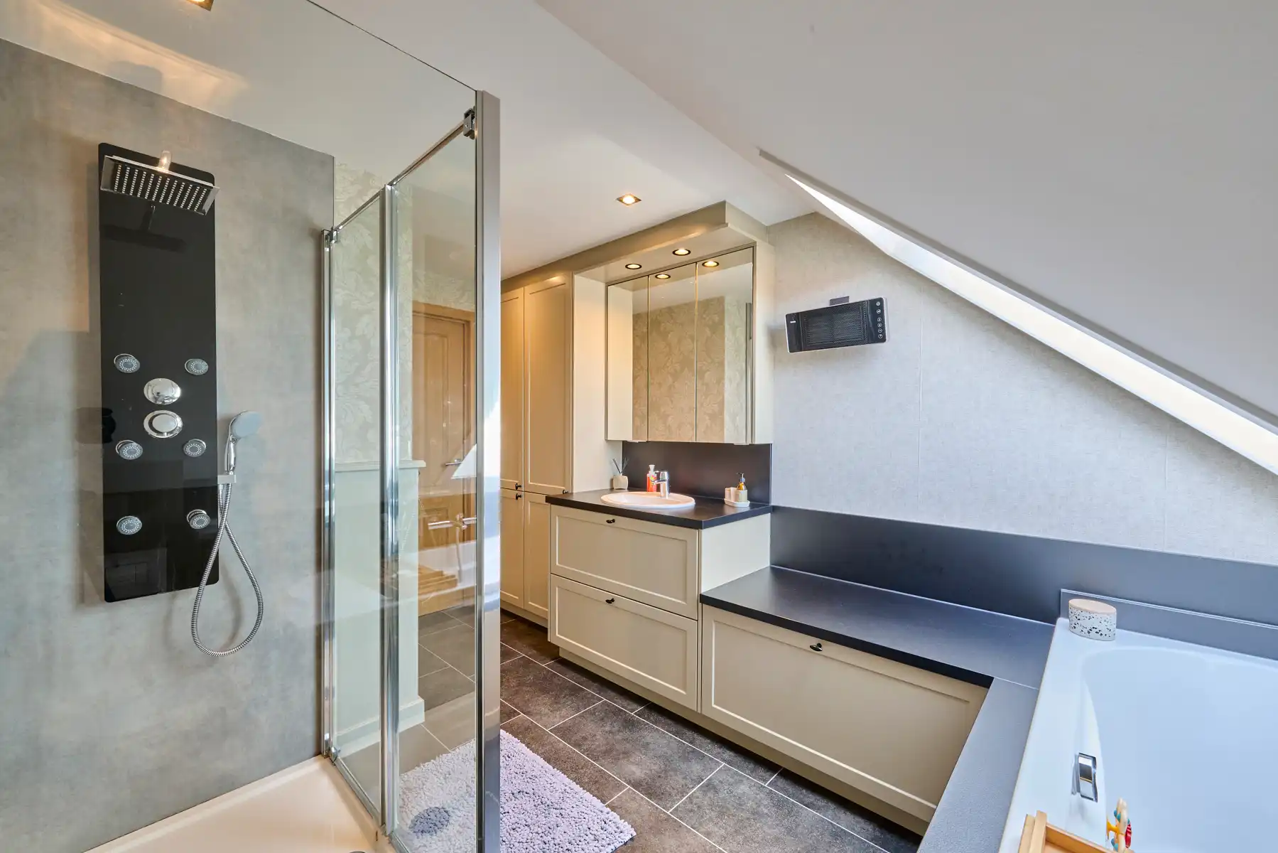 Instapklaar 3 slpk appartement op Boseind foto 13